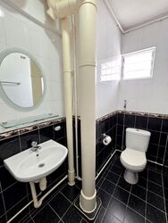 Blk 556 Jurong West Street 42 (Jurong West), HDB Executive #630692211